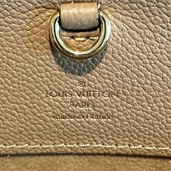 Louis Vuitton Venus Monogram Brown Sesame Tote or Shoulder Bag - Like New - Picture 13 of 15